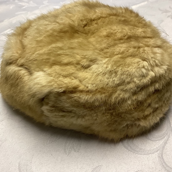 Vintage hat, beautiful with embellishment must see - Picture 5 of 6